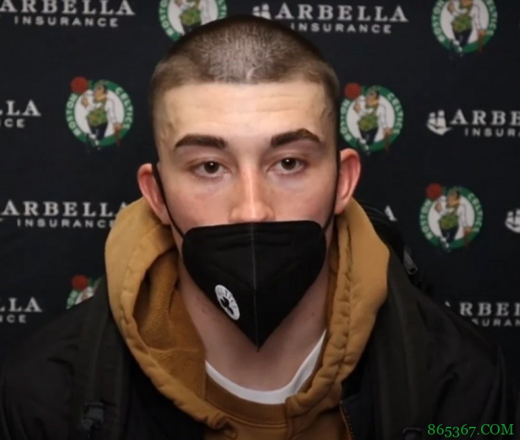 普理查德：既要根据场上队友转变角色 也要打出自己的比赛风格