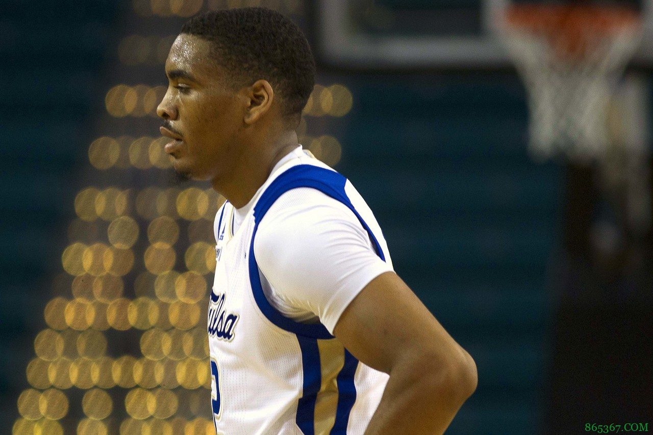 Shams:火箭将认领锋卫摇摆人达坎-杰弗里斯