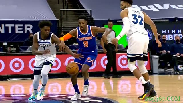 ?爱德华兹24分 唐斯18+17 兰德尔26+12 森林狼险胜尼克斯