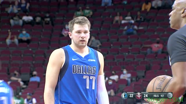 ?沃尔复出31+7+4断 奥利尼克10+18 东契奇23+9 火箭力克独行侠