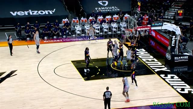 ?布克27+6+6 威少17+11+14 太阳8人得分上双大胜奇才