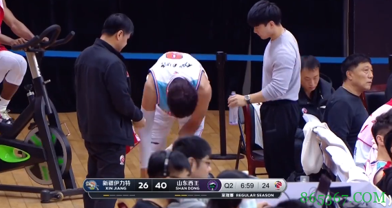 ?吉伦沃特32+6 哈德森26+11 阿不都18+8 山东轻取新疆