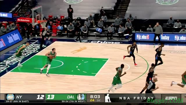 ?兰德尔44+10+7 东契奇22+8+19 尼克斯客胜独行侠迎5连胜