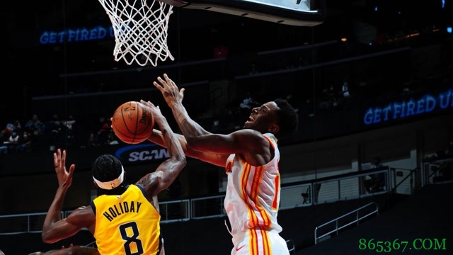 ?特雷-杨34+5+11 卡佩拉25+24 老鹰4人20+击退步行者