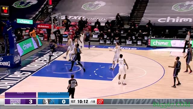 ?福克斯30+12 东契奇37+8 国王三人20+力克独行侠止9连败