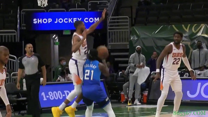 ?布克24+7+7罚球绝杀 字母哥33+8 太阳加时罚球绝杀雄鹿