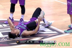 ?赵睿26+7 周鹏21分 陶汉林23+11 广东大胜山东抢下先机