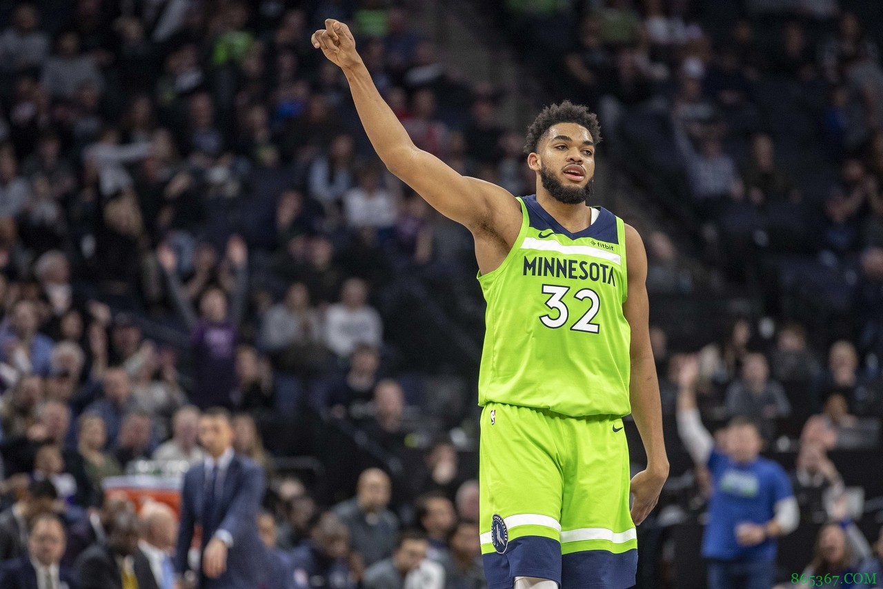 攻防一体！唐斯独砍26分18篮板5助攻4封盖