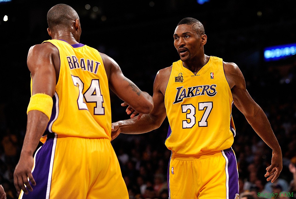 无语凝噎！阿泰：我不明白科比怎么就不在了 真的真的不明白啊