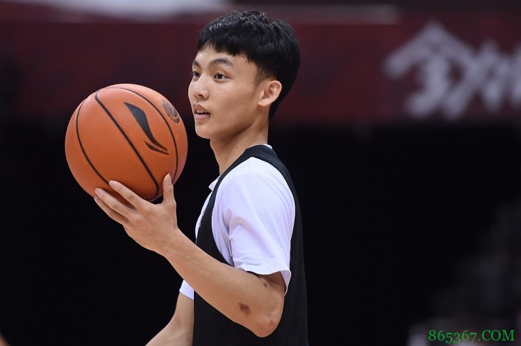 徐杰两场半决赛总正负值+42 全队最高