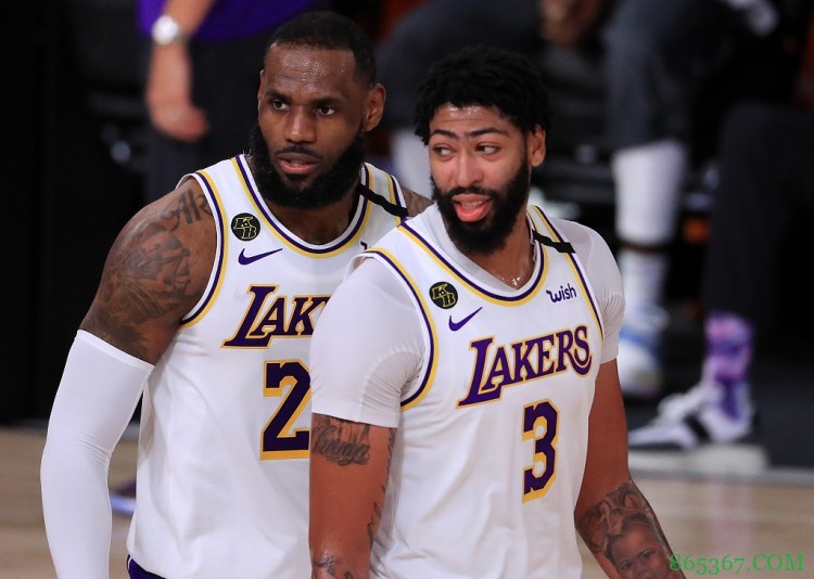 奥尼尔:老鹰还差两个人 巴克利:詹姆斯和戴维斯?