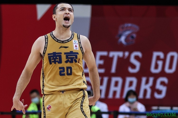 西热力江CBA助攻数连超刘晓宇和杨鸣 升至历史第13位