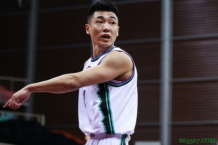 胜负晴雨表！高诗岩本赛季10次助攻上双 山东战绩9胜1负