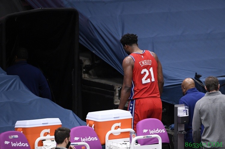 76人背靠背对阵灰熊 恩比德因膝盖康复不会出战