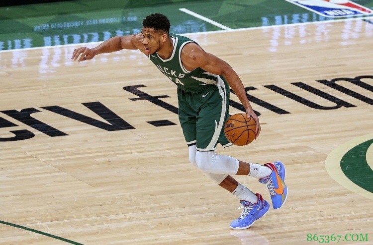 【大发体育评选】4月3日NBA最佳球员:字母哥