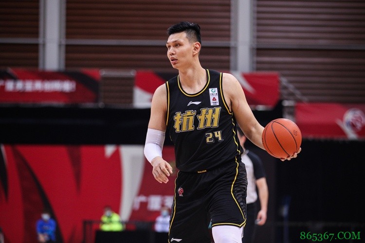 许钟豪送出生涯第600次封盖 超越姚明独居历史第四