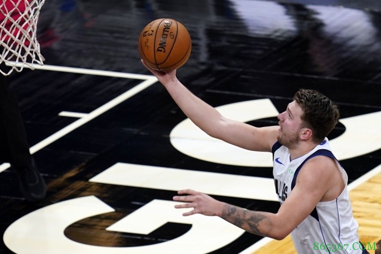 【大发体育评选】4月3日NBA最佳球员:字母哥