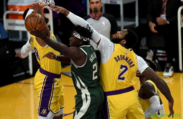 庄神:虽然少了个脚趾甲 依然对成为湖人一员感到激动