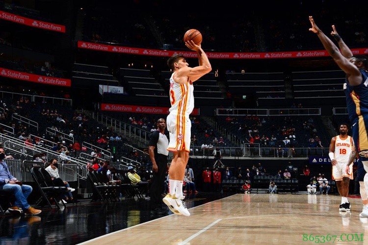 正负值+29！博格达诺维奇命中5记三分 11投8中得到21分4板4助