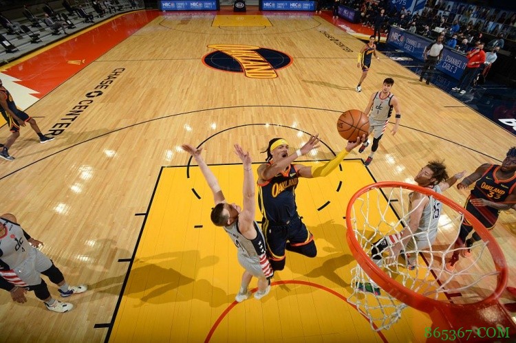 达米恩-李:我必须在关键时刻表现更好 不能因我葬送了比赛