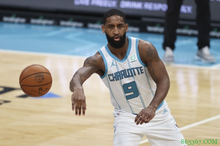 第十七周红黑榜:雷霆神将比肩众星 摆烂发动机齐头竞速