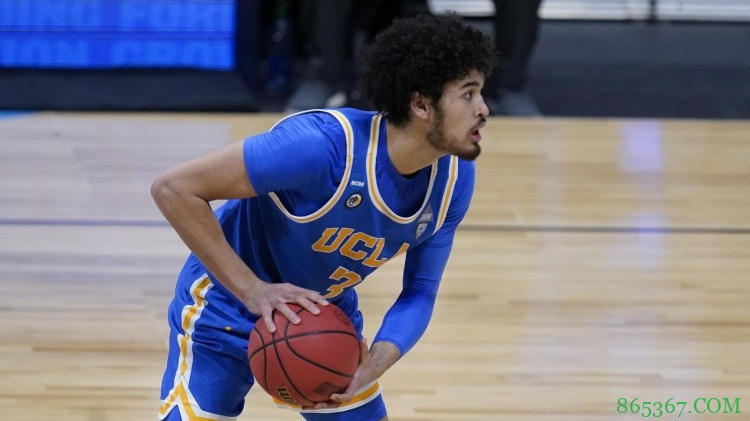 UCLA越南裔后卫朱赞宣布参加NBA选秀 疯狂三月场均22.8分