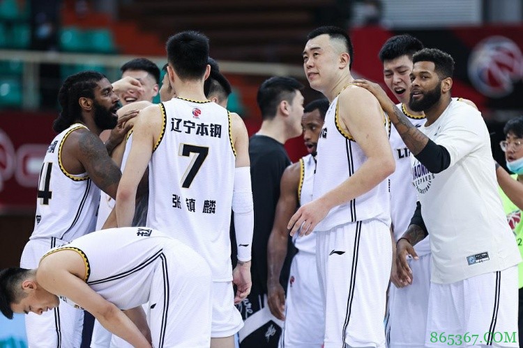 团队篮球人才济济!辽宁主力轮换阵容7人上双轻取浙江