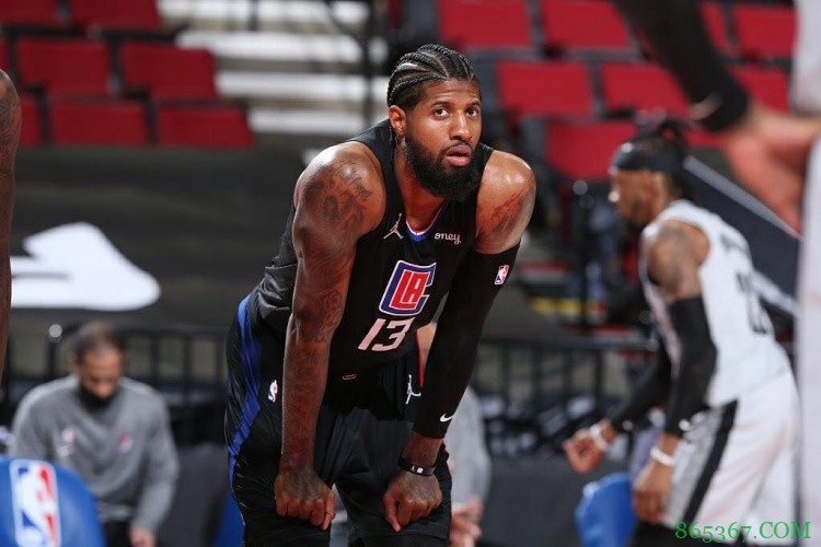 莱昂纳德缺席时 乔治场均30.1分7.5篮板4.8助攻