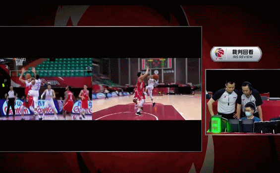 乔杨突破时脚蹬到刘传兴敏感部位 裁判判刘传兴阻挡&乔杨违体