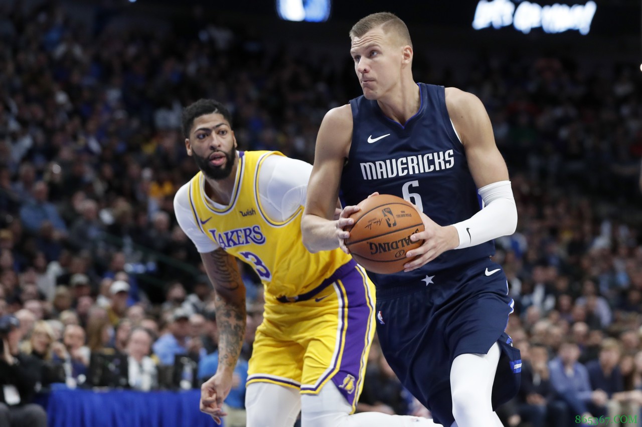 明日独行侠再战湖人 波尔津吉斯&克莱伯出战成疑