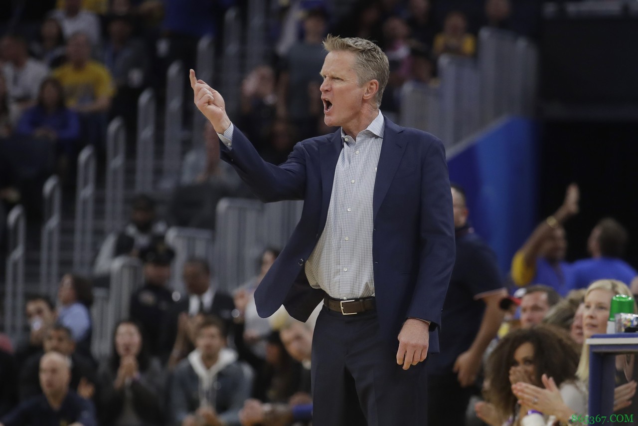 科尔：作为教练需尽最大努力陪球队共渡难关 今天值得反省