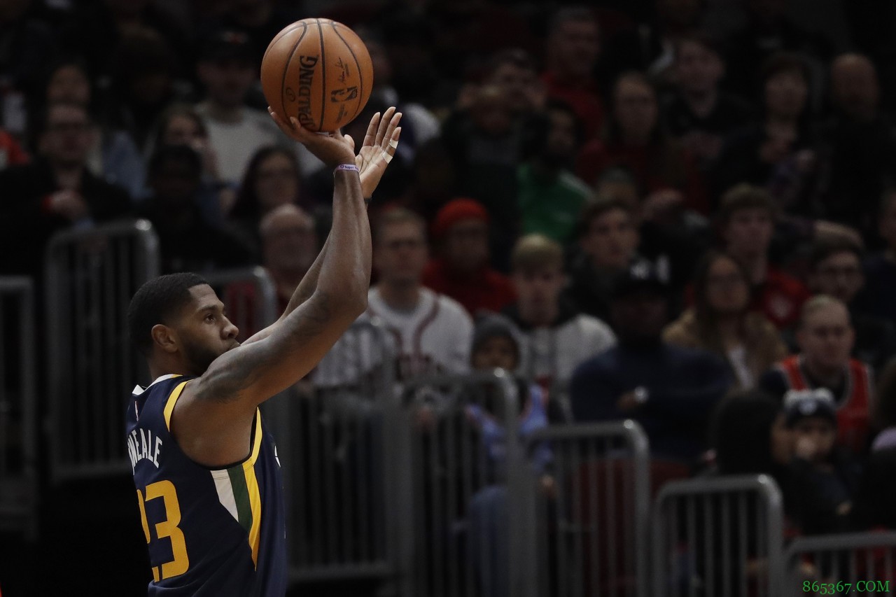 第十五周红黑榜：保罗稳来布克炸 霍家大哥求别骂