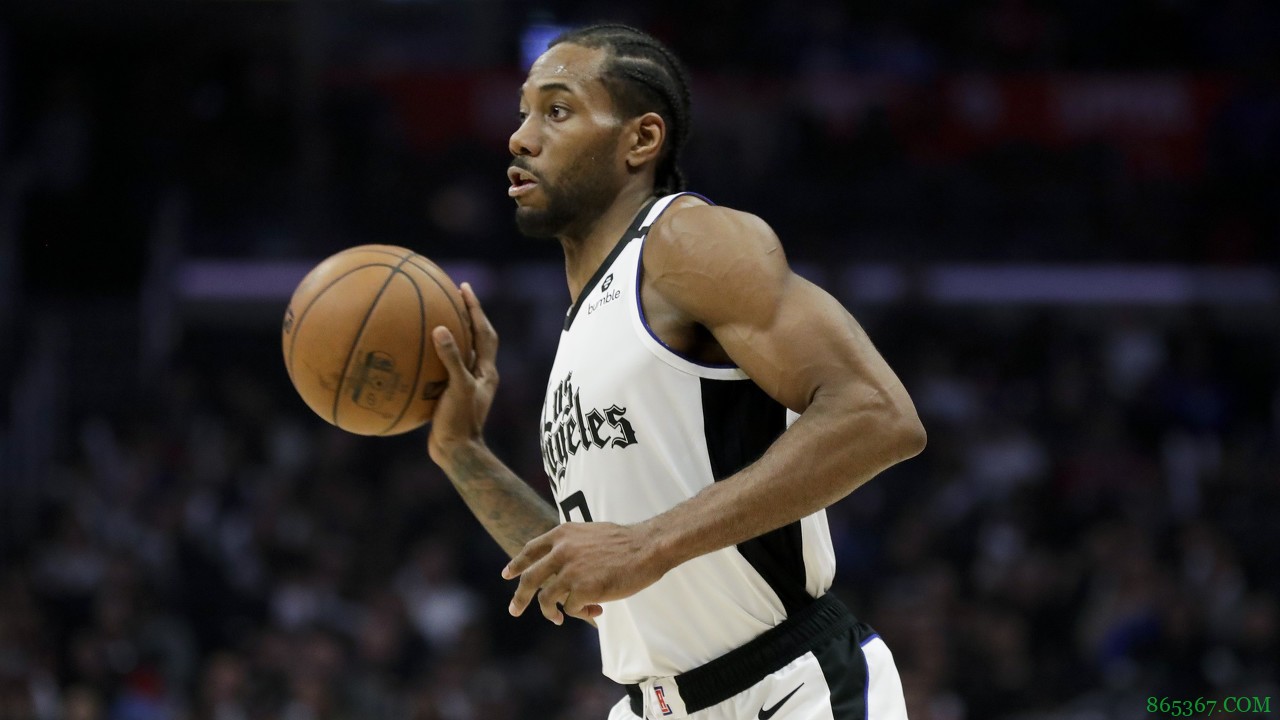 小卡两节半15分11板8助 三节结束快船领先森林狼35分