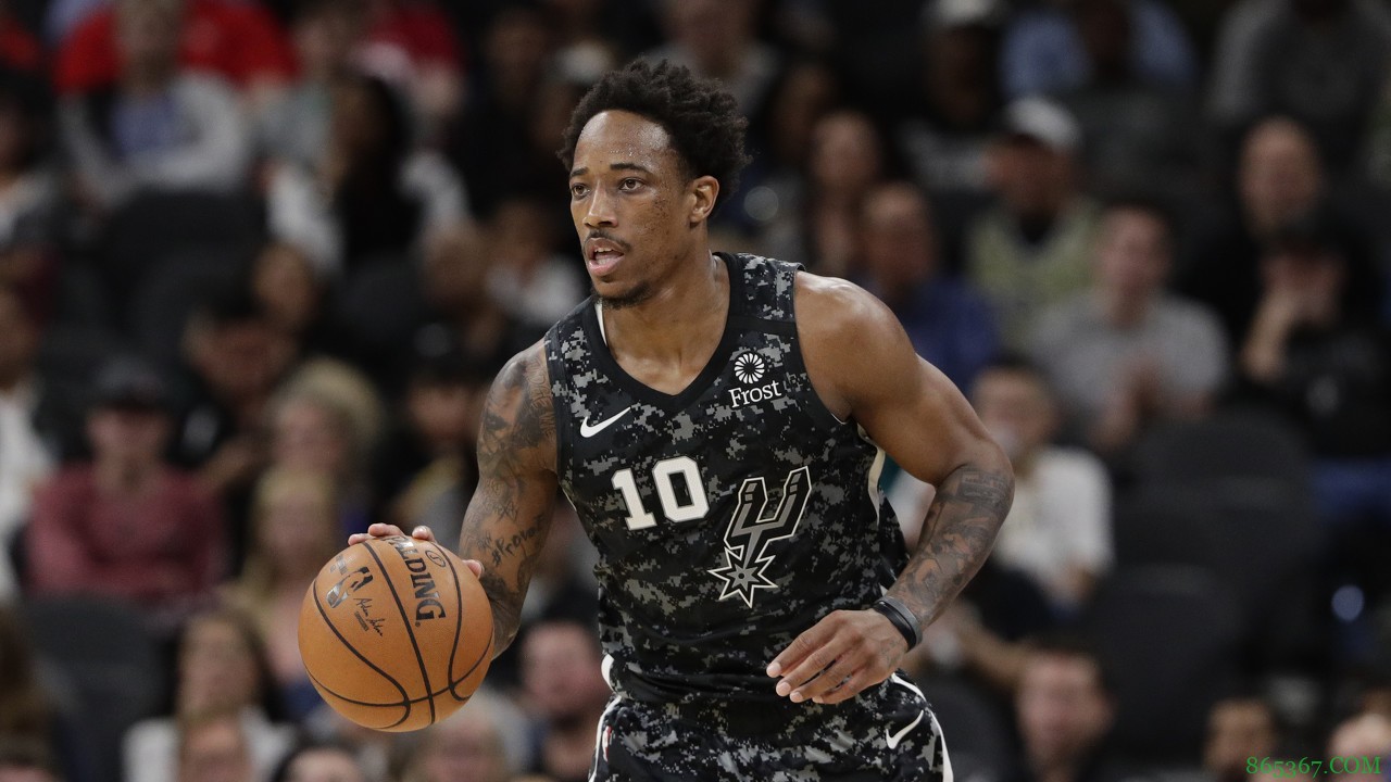 德罗赞贡献32分7板8助全面表现 关键时刻两记中投杀死比赛