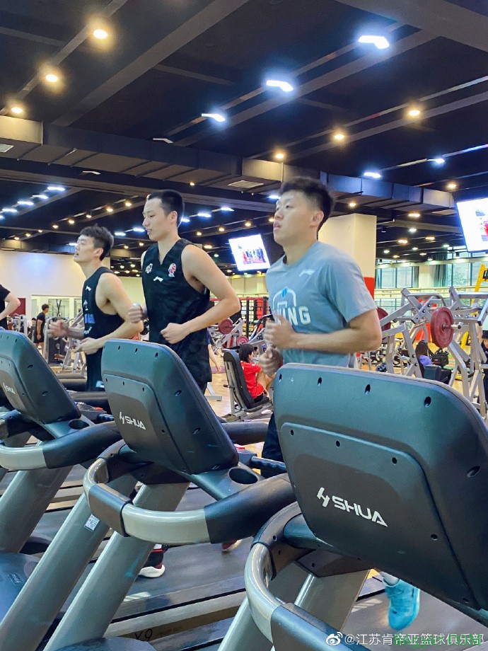 开始备战新赛季!部分江苏男篮队员已回基地进行训练