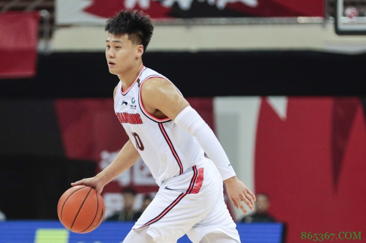 ?苏群：赵睿和胡明轩会是后易建联时代广东的领袖