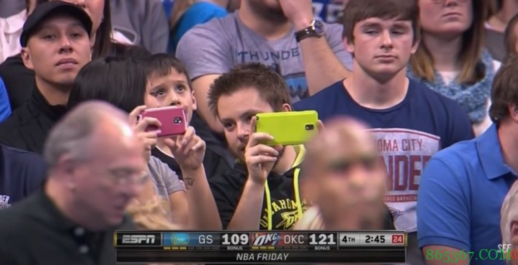 【重温经典】雷神下凡 杜兰特对飙水花狂砍54分生涯最高