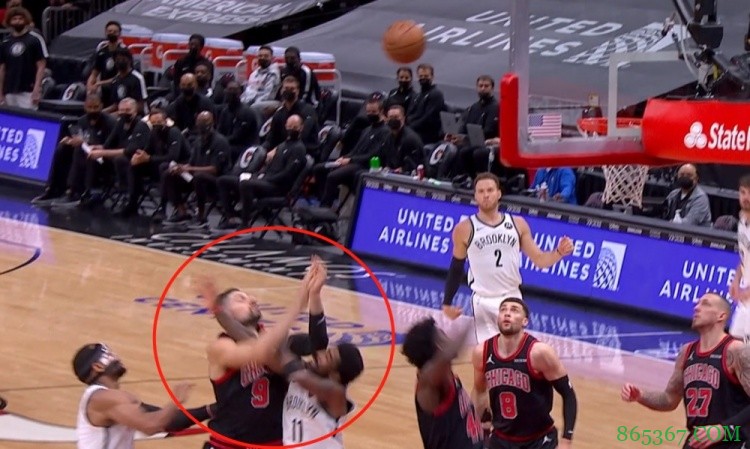 杜兰特：我认为欧文会没事的 我们的防守做得很好