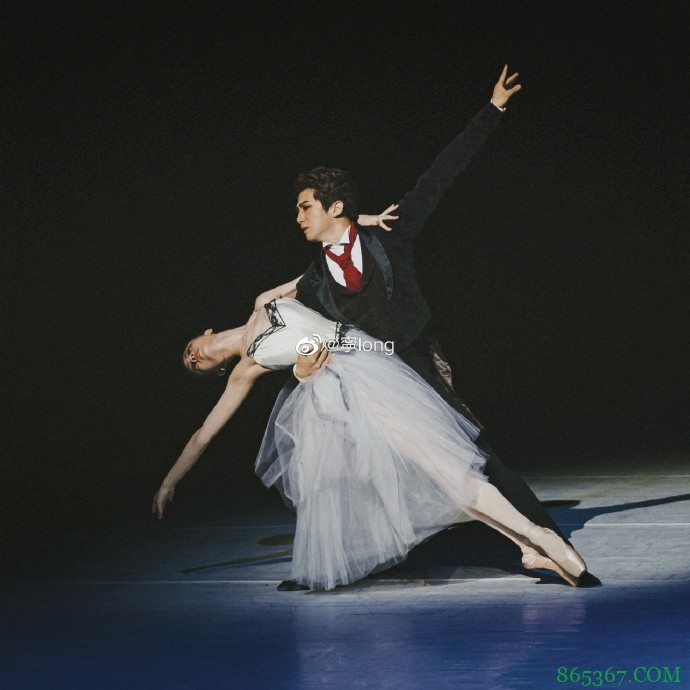 隔空秀恩爱!黄荣奇结束全运会征程 女友发文&晒照为其加油打气