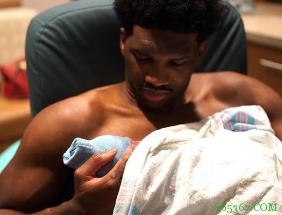 恩比德谈儿子：想让亚瑟看他老爹成为地表最强