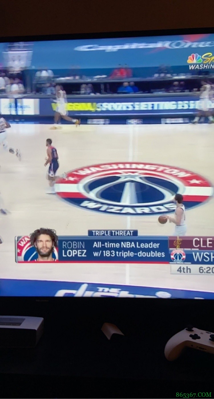 乌龙！威少达成三双 转播方画面给出小洛为历史三双王