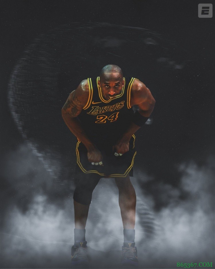 哈登晒照祝贺科比入选篮球名人堂:??