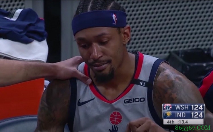 比尔谈带着拉伤的左腿出战:你可以叫我独腿大盗