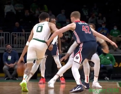 绿军VS奇才述评:逼迫威少降速磨心气 天才锋线以点带面