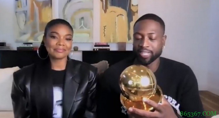 韦德：总是忘记把FMVP奖杯给鲨鱼 为避嫌不预测湖勇附加赛