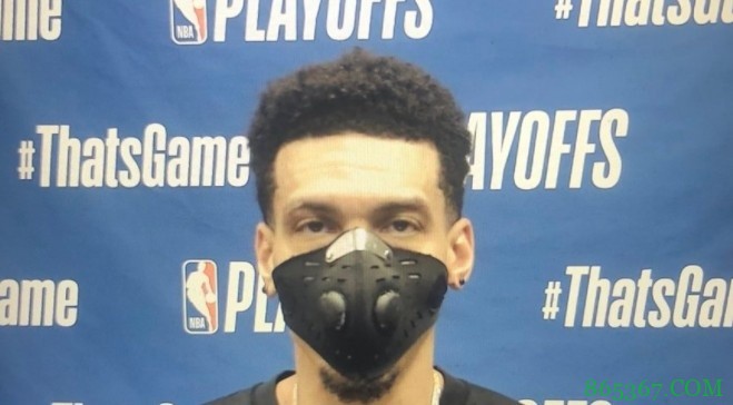 丹尼-格林：哈里斯一直很有侵略性 比尔是联盟里最难防的球员