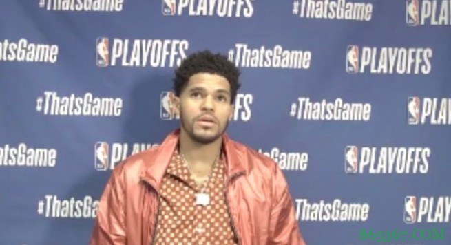 T-哈里斯：季后赛每场比赛都需要保持专注 很清楚自己的能力