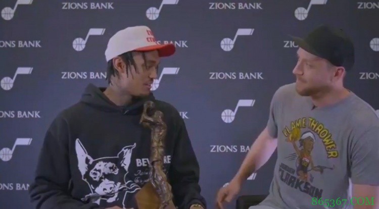 乔丹-克拉克森赢得年度最佳第六人奖项！