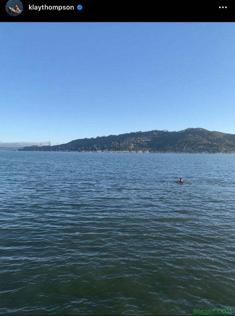 佛祖上身！克莱晒北太平洋游泳照 游完便在岸边打坐冥想