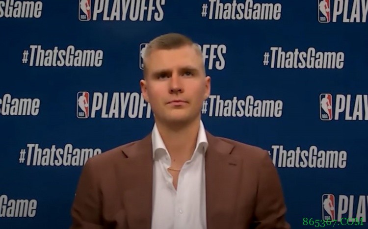 波津：我必须必须在后卫头上得分 机会很好但我没投进